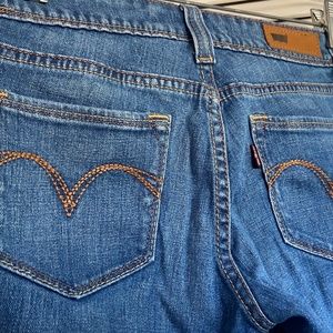 Levi's Demi Curve Jeans